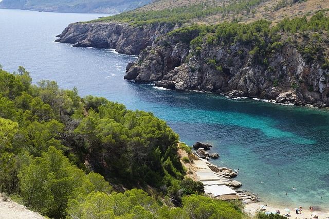 alquilar catamaran en ibiza