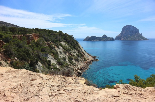 alquilar catamaran en ibiza